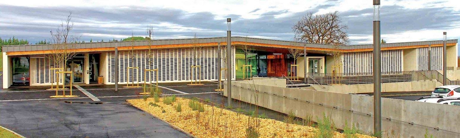 École maternelle Les 4 Collines, equipements publics Projet bioclimatique HQE – BBC à École maternelle Les 4 Collines, rue du Bézinat, 31180 Castelmaurou — Arche Studio, architecte à Toulouse