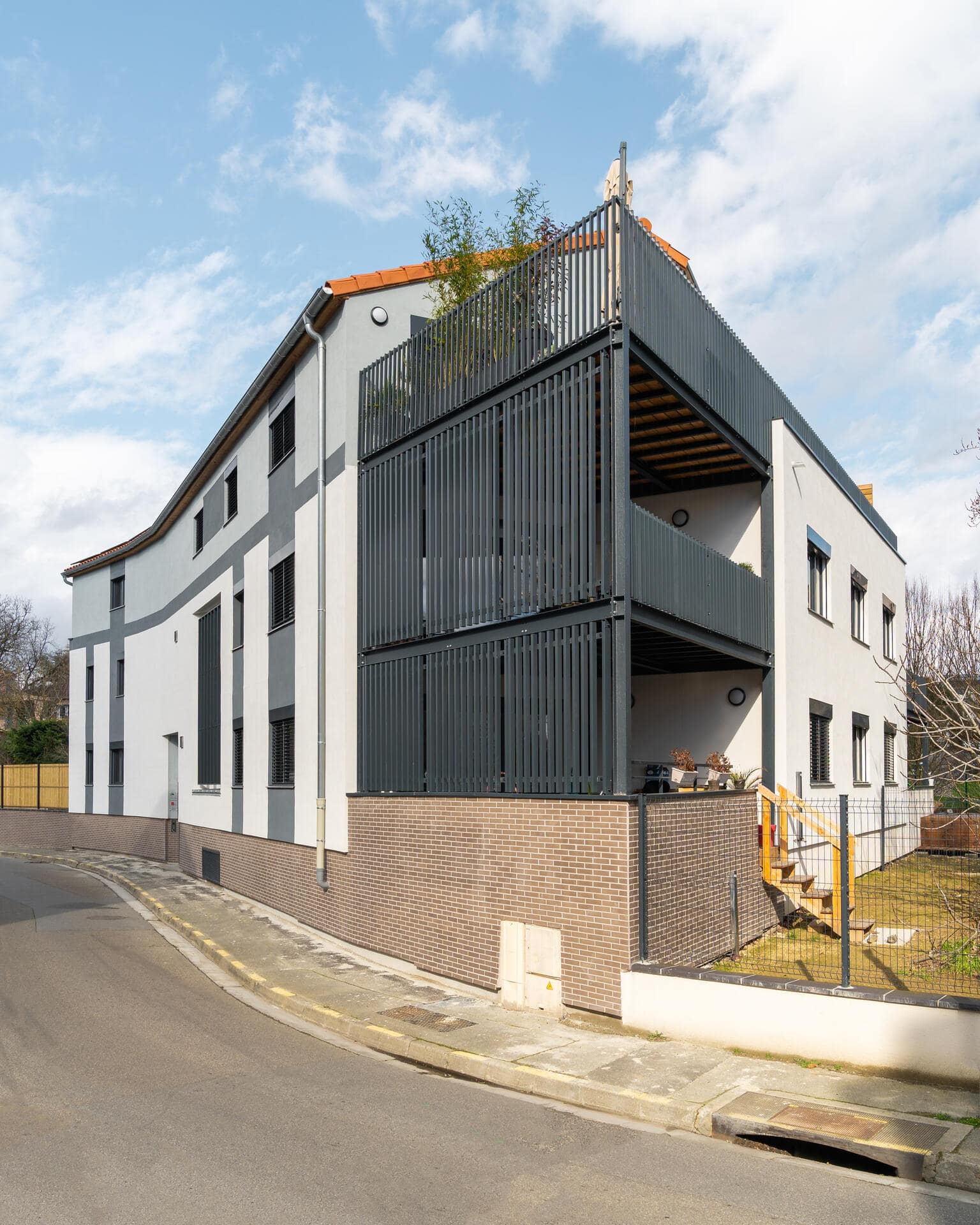 Résidence Courrier Sud, passif & participatif Passivhaus - BEPOS - BDO Médaille d'Or - NoWatt à 21 rue Émile Lécrivain - Quartier de l'Ormeau, Toulouse (31) — Arche Studio, architecte à Toulouse — vue 3